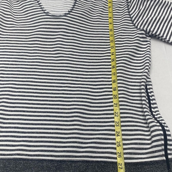 Bobbie Brooks Women’s Gray and White Striped V-Neck Hooded Sweatshirt 3X - Picture 11 of 14